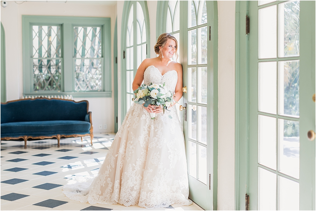 Laguna Gloria Bridal session, bride portraits, Southern Wedding, Wedding Photographer, Wedding Photography, ATX, Austin Texas, Holly Marie Photography