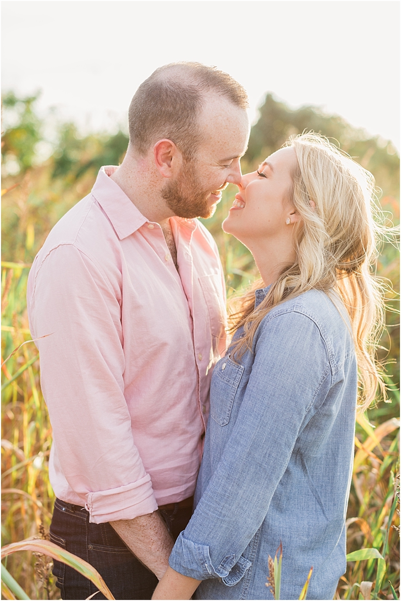 4 Tips to Planning the Perfect Engagement Session Outfit | Holly Marie Photography First off - don't stress! Planning your outfit can be easy when you know where to start! Feel comfortable and CONFIDENT during your engagement session with these tips! Click through to see some serious #outfitinspo and learn how to plan your engagement session outfits! #engagementsession #engagementsessionoutfit 
