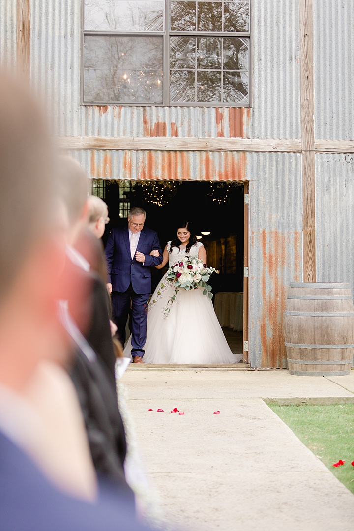 "Not to be cheesy, but everything just made sense.” This Vista West Ranch wedding features the sweetest love story!! Click through to read more!