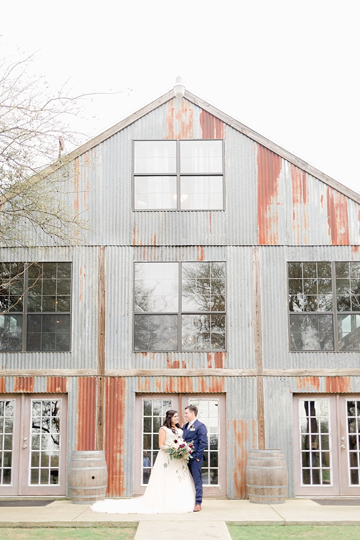 We love the barn at Vista West! "Not to be cheesy, but everything just made sense.” This Vista West Ranch wedding features the sweetest love story!! Click through to read more!
