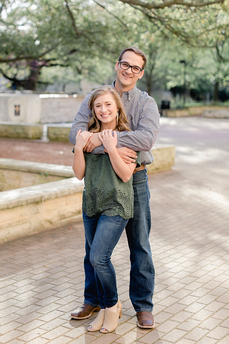 This south Austin engagement session features THREE outfits, and TWO locations!! Which one of Kelsey’s outfits are your favorite? It’s hard for me to choose...Click through to pick your favorite!