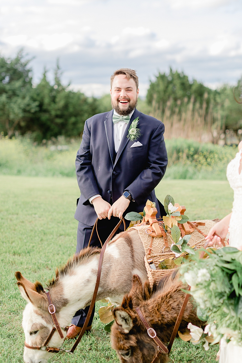DONKEYS! Beer Burros! Austin Texas wedding photographer. Click through to see all the beautiful details from this wedding!
