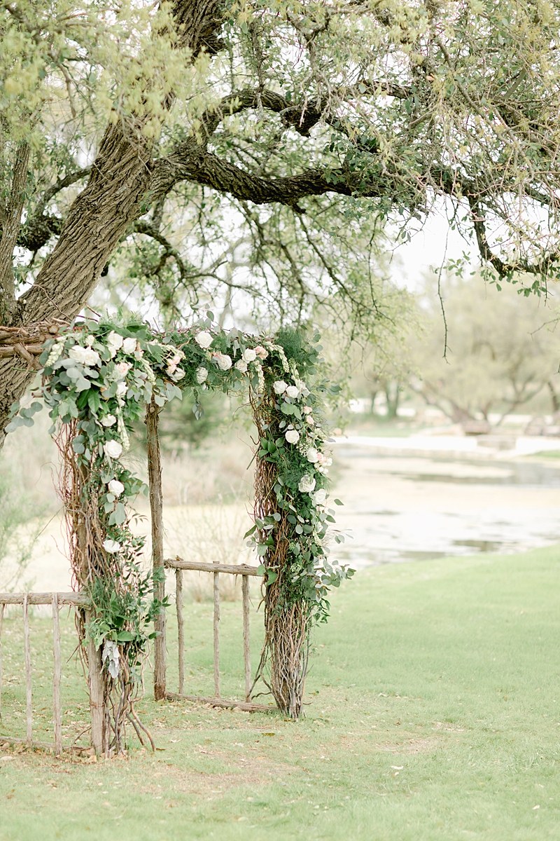 So many handpicked, thoughtful details here in and around this wedding in the Texas Hill Country, near Austin. Click through to see the most perfect wedding day!