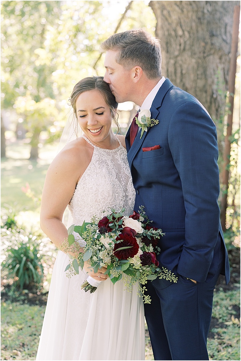 This bright beautiful fall wedding at Pecan Springs Ranch had two of my favorite wedding moments ever!! Let me tell you all about them!