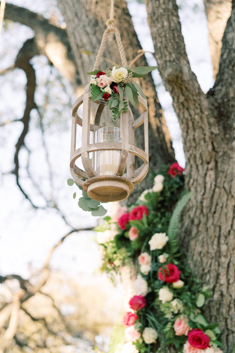 This beautiful November wedding at The Waters Point, set long the Blanco River was gorgeous. Chelsea and Drew had the perfect rustic, romantic wedding day!