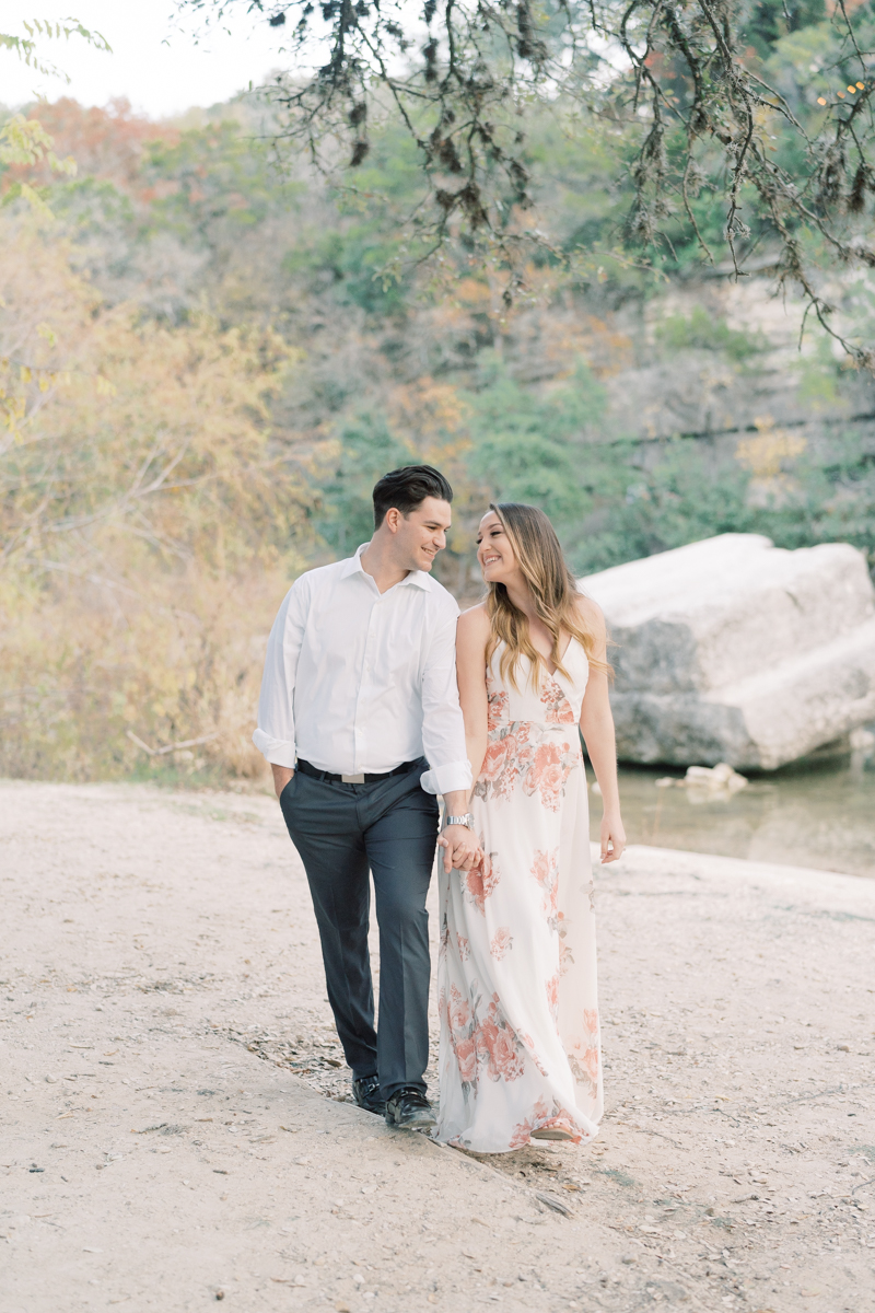 Our main goal during an engagement session is to make it feel as fun as a double date! Here are 5 easy ways to prep for your engagement session!!