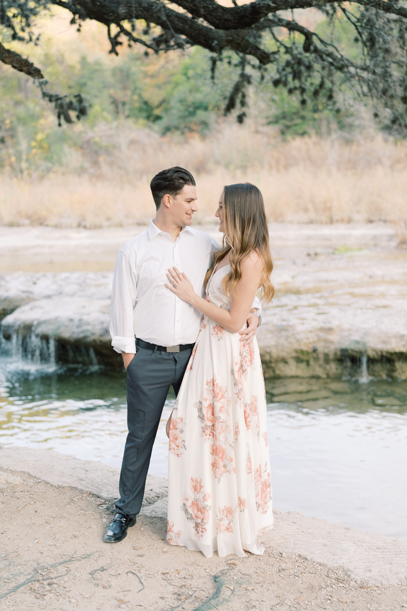This Bull Creek engagement session was right at sunset! Jac and Kyle were so adorable! They are engagement session outfit inspiration!