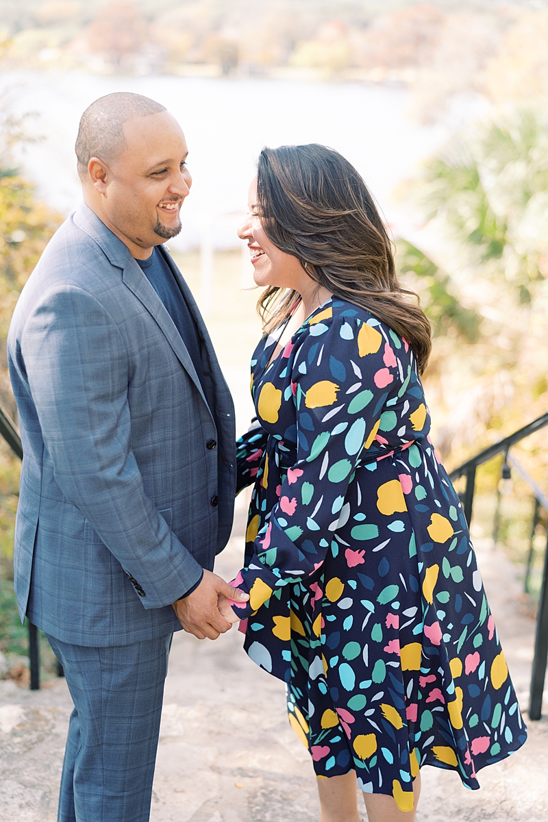 Engagement session at Laguna Gloria in Austin Texas! We had perfect fall weather, and they are couple AND outfit goals!!