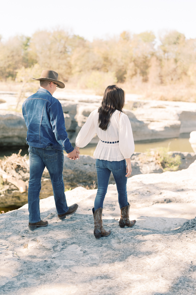 This is the cutest fall McKinney Falls engagement session you will ever see! Amanda and Austin are couple goals, and their session outfits are so perfect!
