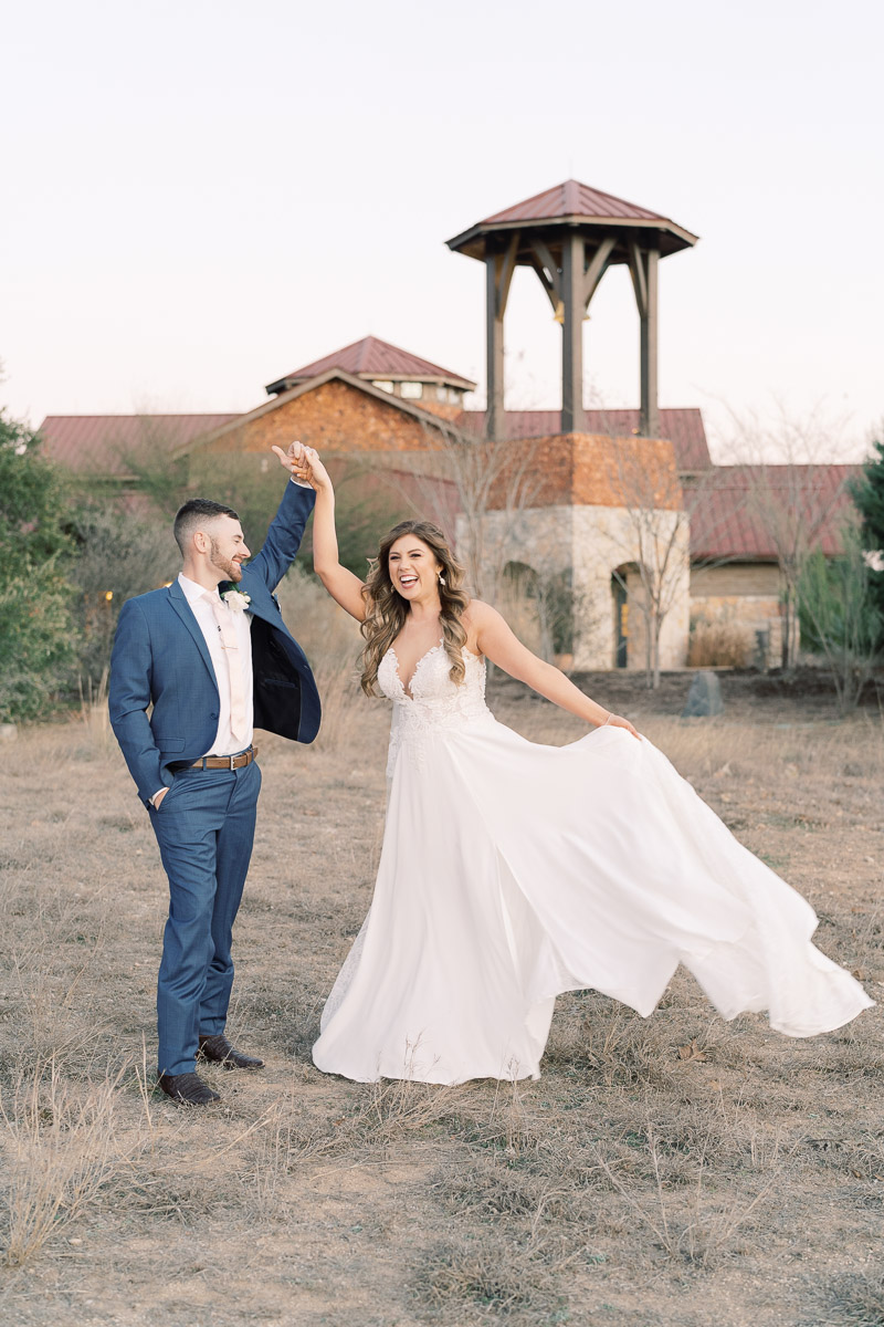 The dreamiest sunset photos! This Camp Lucy Sacred Oaks wedding was one for the books! Beautiful Texas weather, beer donkeys, what more could you ask for? You have to see it!