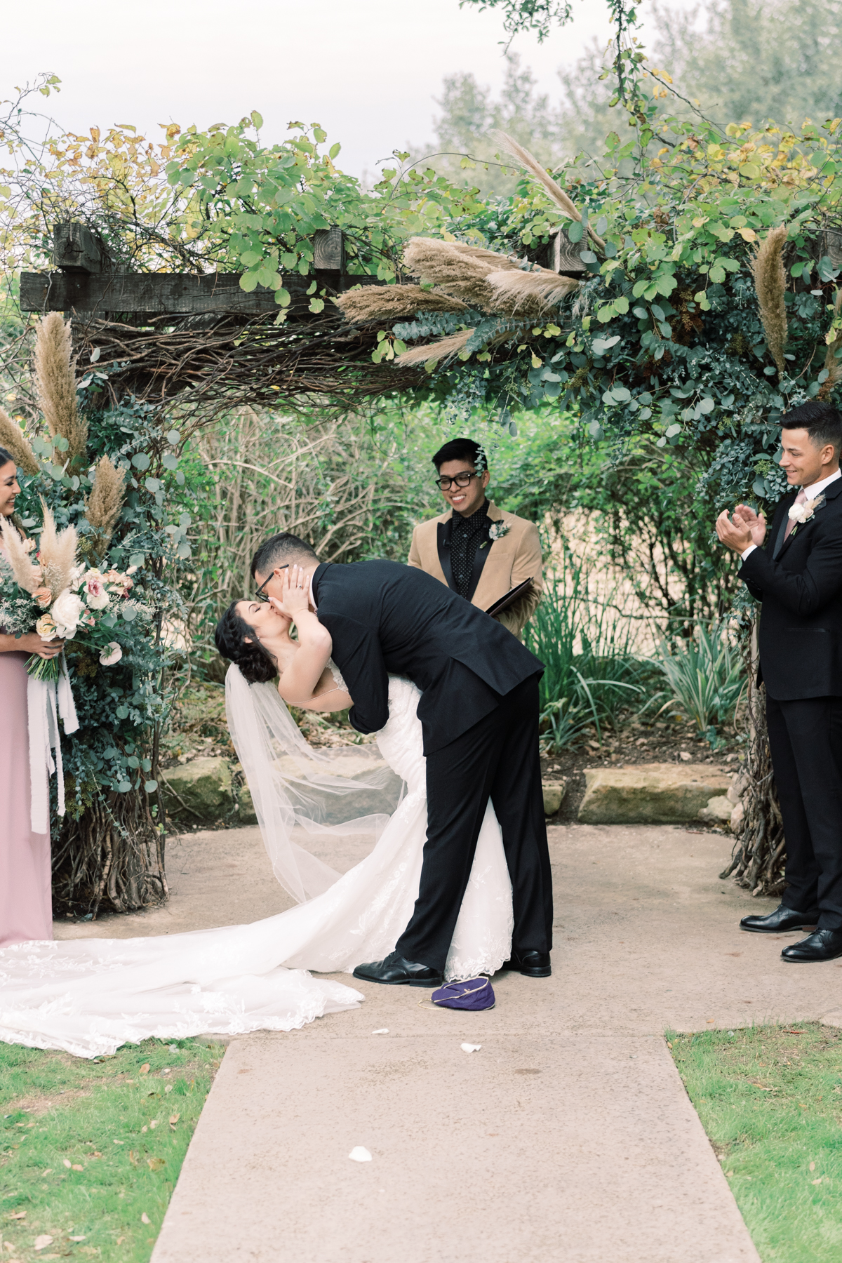 This gorgeous wedding day at Vista West Ranch features a perfect fall pallet, gorgeous florals from Whim Hospitality, and the sweetest couple!