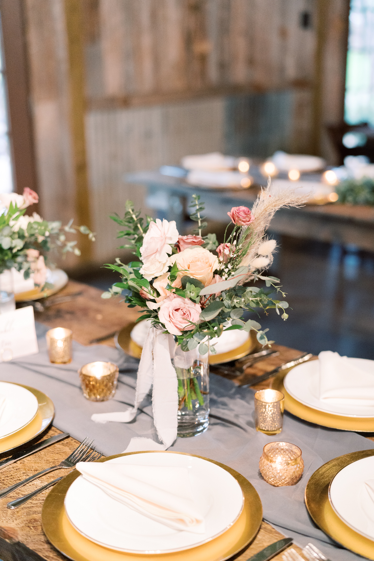 This gorgeous wedding day at Vista West Ranch features a perfect fall pallet, gorgeous florals from Whim Hospitality, and the sweetest couple!