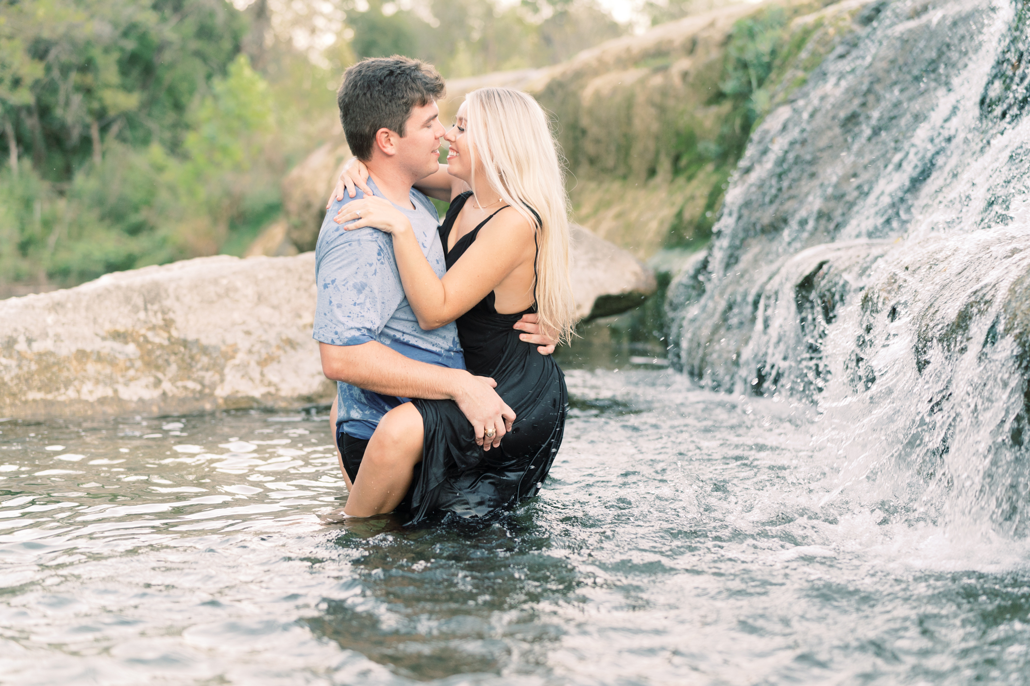 Pro tip for the very coolest (literally) Austin, Texas engagement session: get in the water!! You have to see how dreamy this session is!