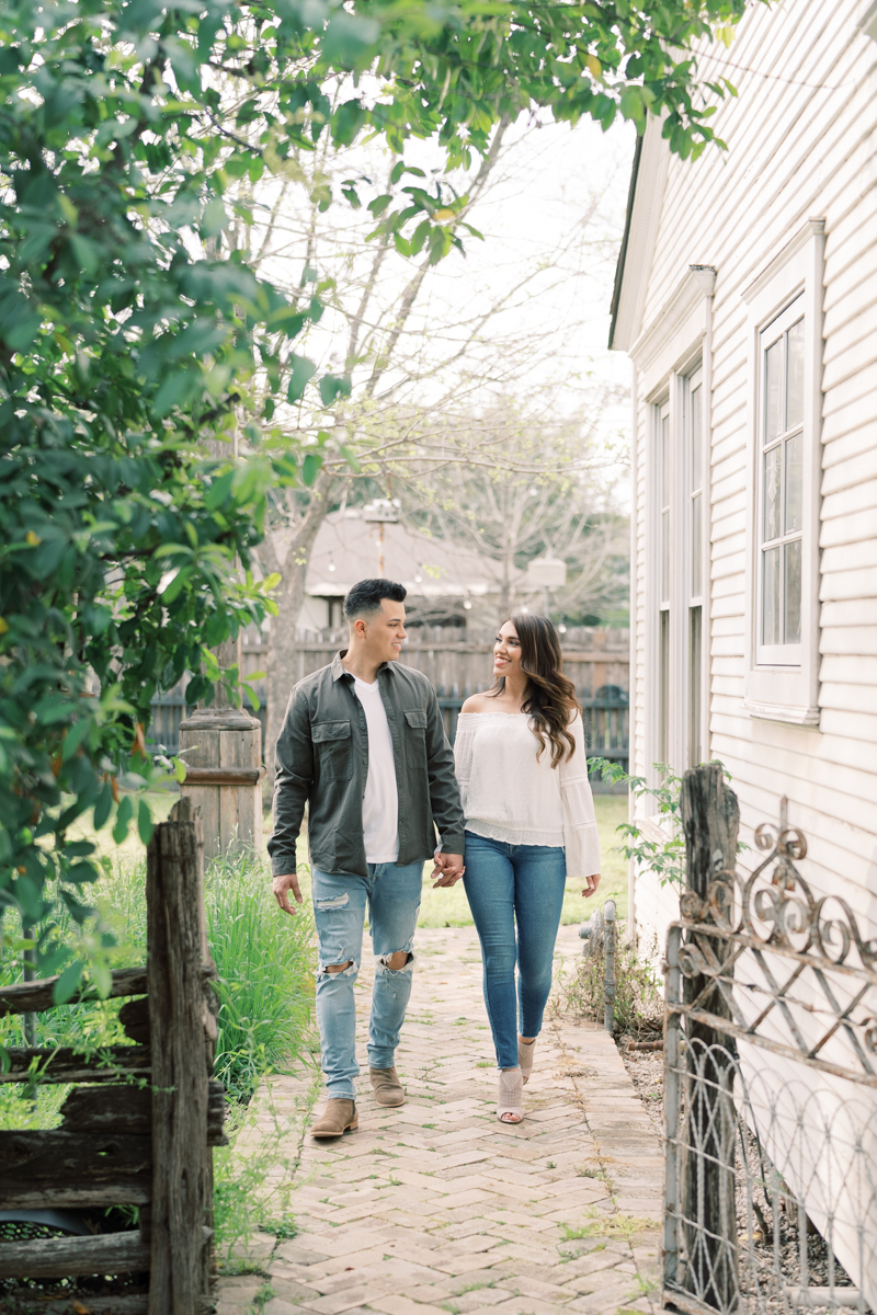 If you're seeking the coolest Austin, Texas engagement session location, I've got it right here! Sekrit Theater is such a gem!