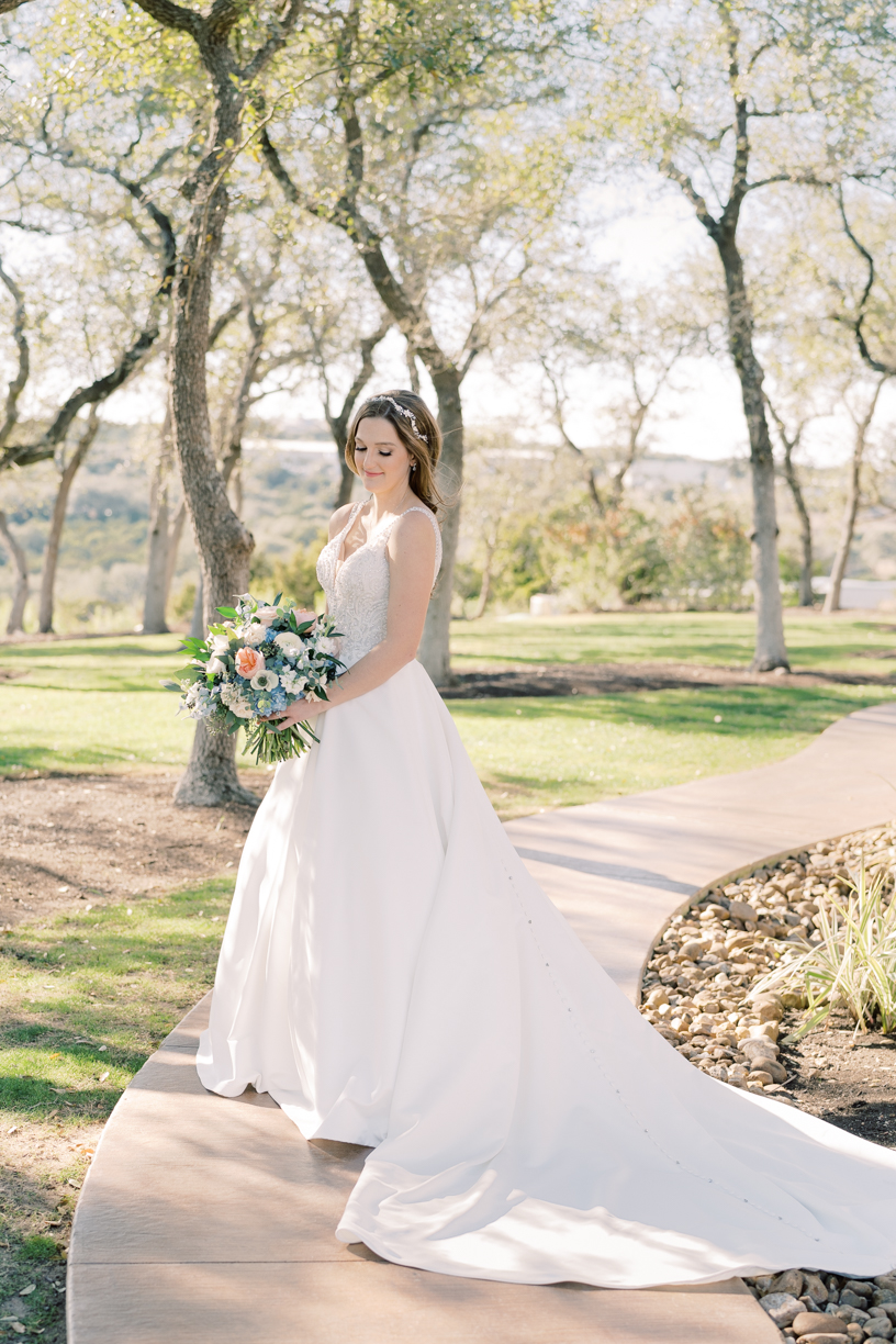 There are so many gorgeous first look locations at Canyonwood Ridge! Friends, it could not have been a more gorgeous day at Amanda & Austin's Canyonwood Ridge wedding day! You have to see!