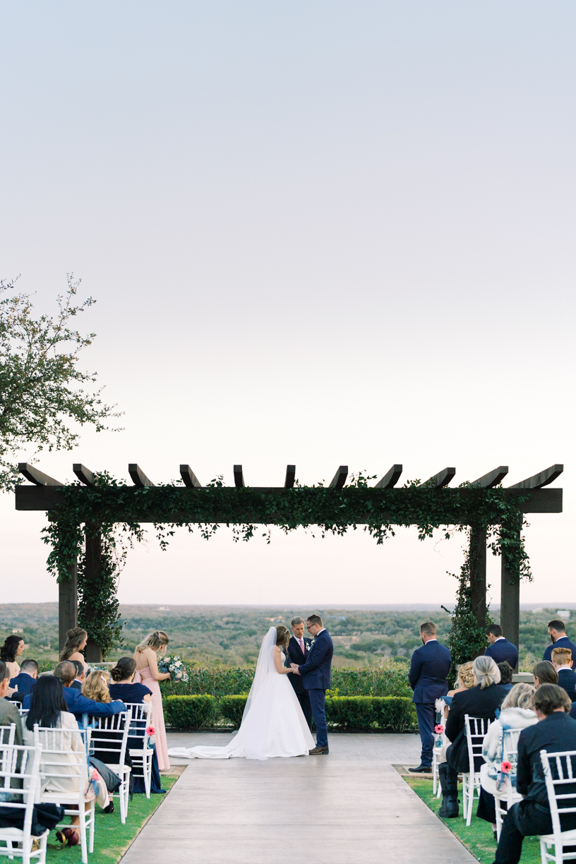 The outside ceremony location at Canyonwood Ridge is so beautiful! Friends, it could not have been a more gorgeous day at Amanda & Austin's Canyonwood Ridge wedding day! You have to see! 