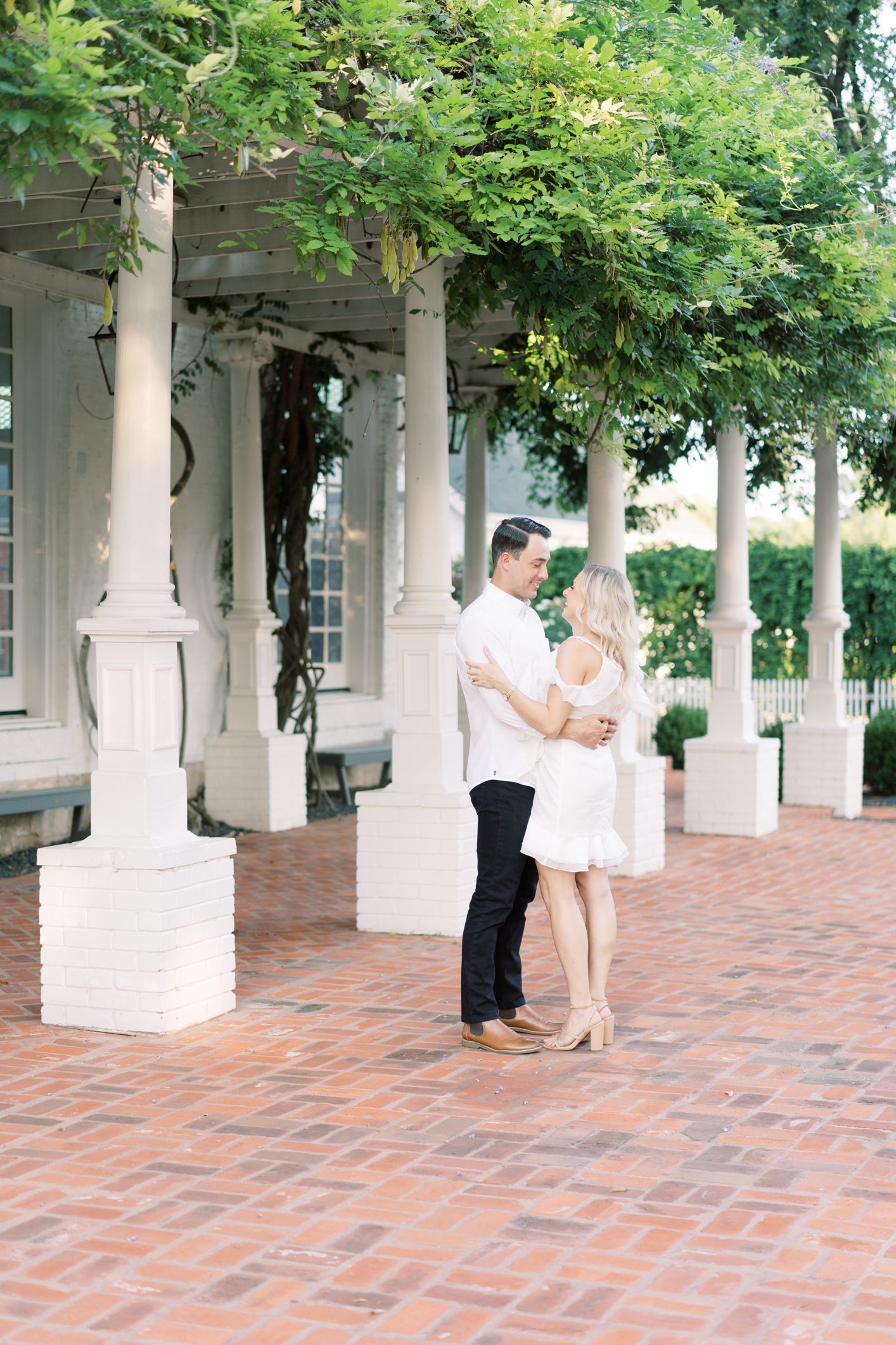 Perfect lighting + an adorable couple = the perfect Woodbine Mansion engagement session! This is seriously the best venue in Austin!